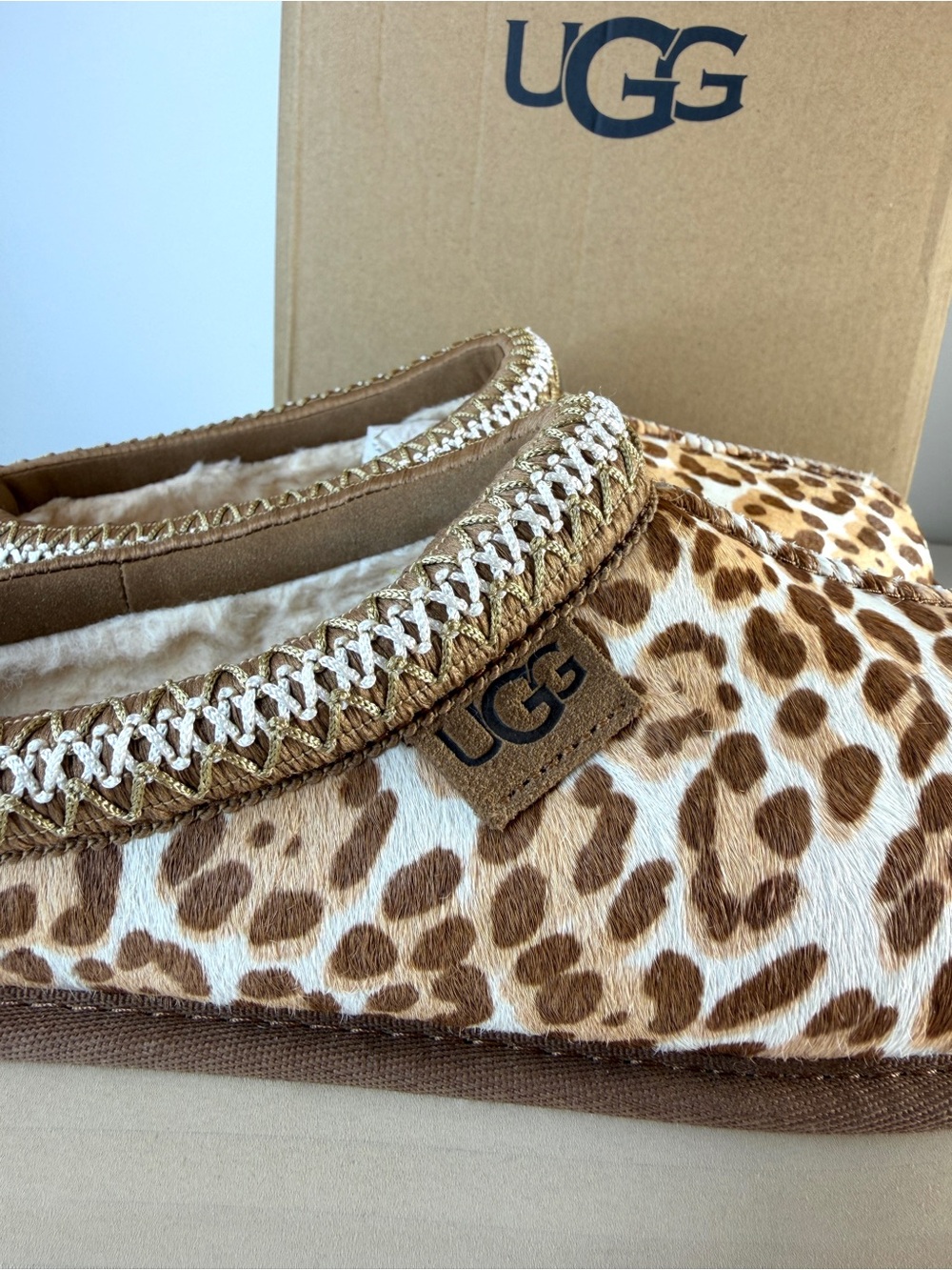 UGG Tazz Plains Leopard Print Slippers Felicity Leopard Jasmine Size 8 / 10 NEW - Picture 3 of 16